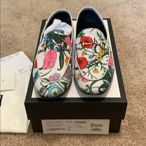 Gucci’ canvas Loafer